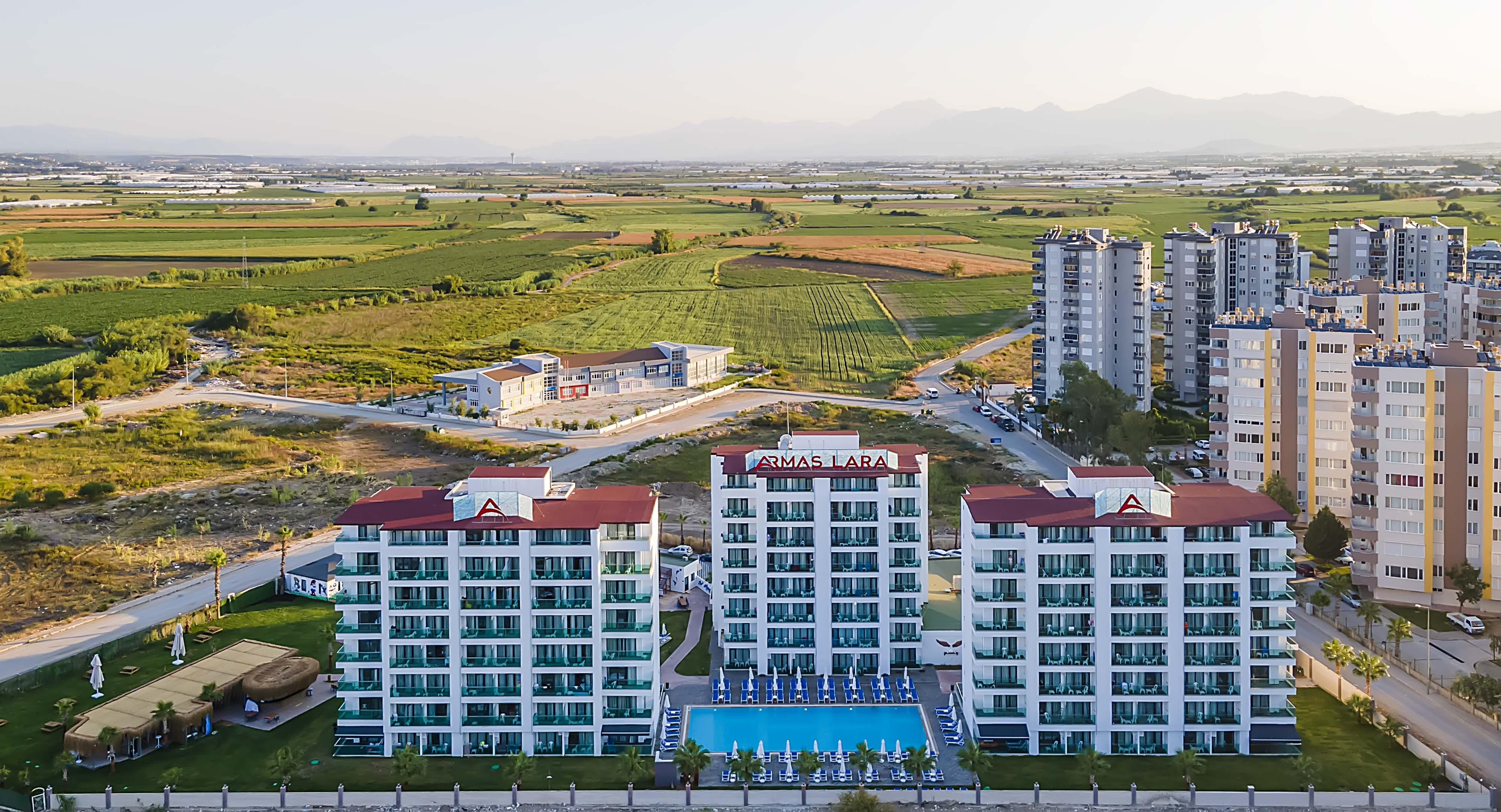 Royal Towers Lara Hotel Antalya Exterior photo